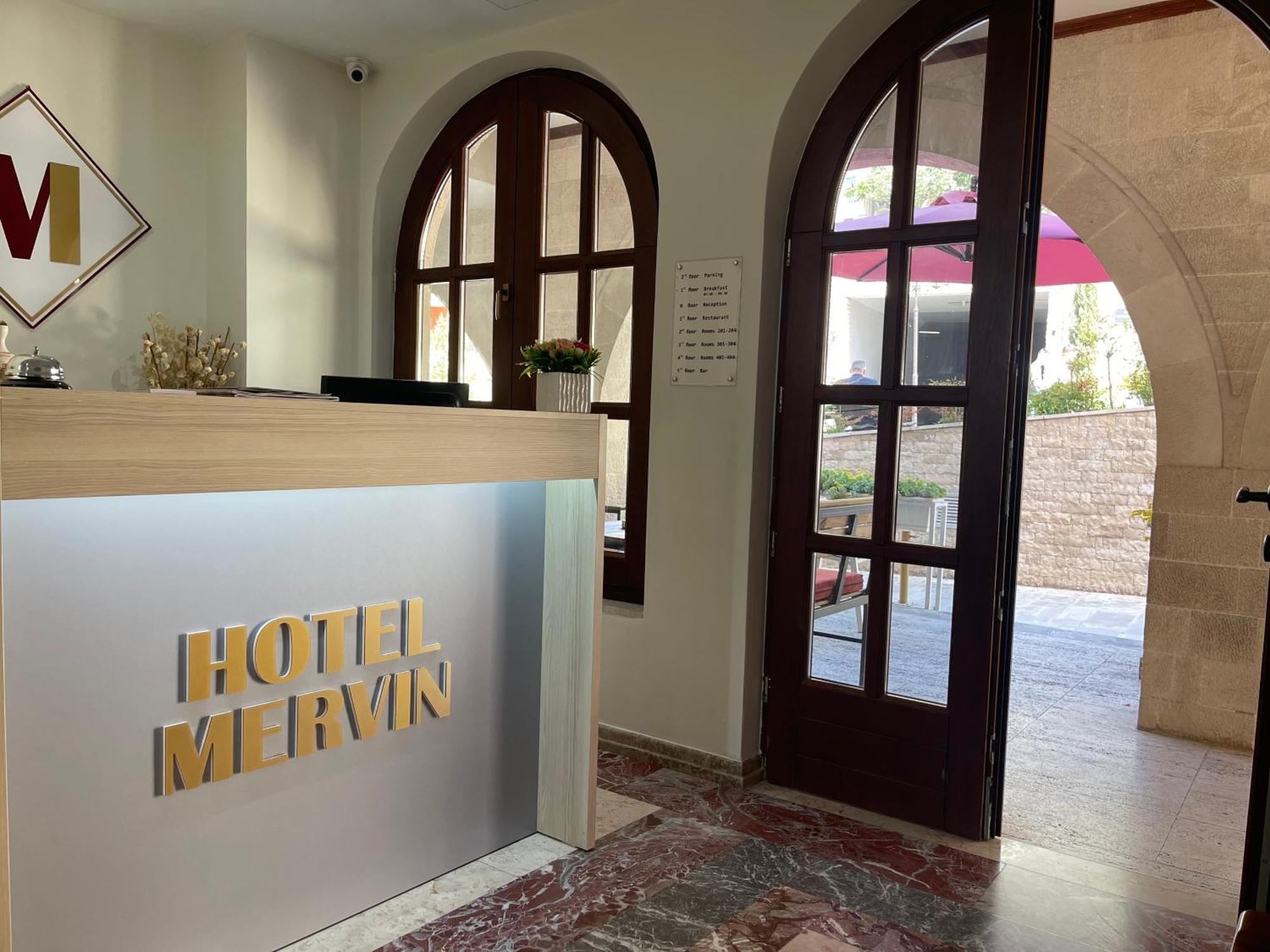 Hotel Mervin