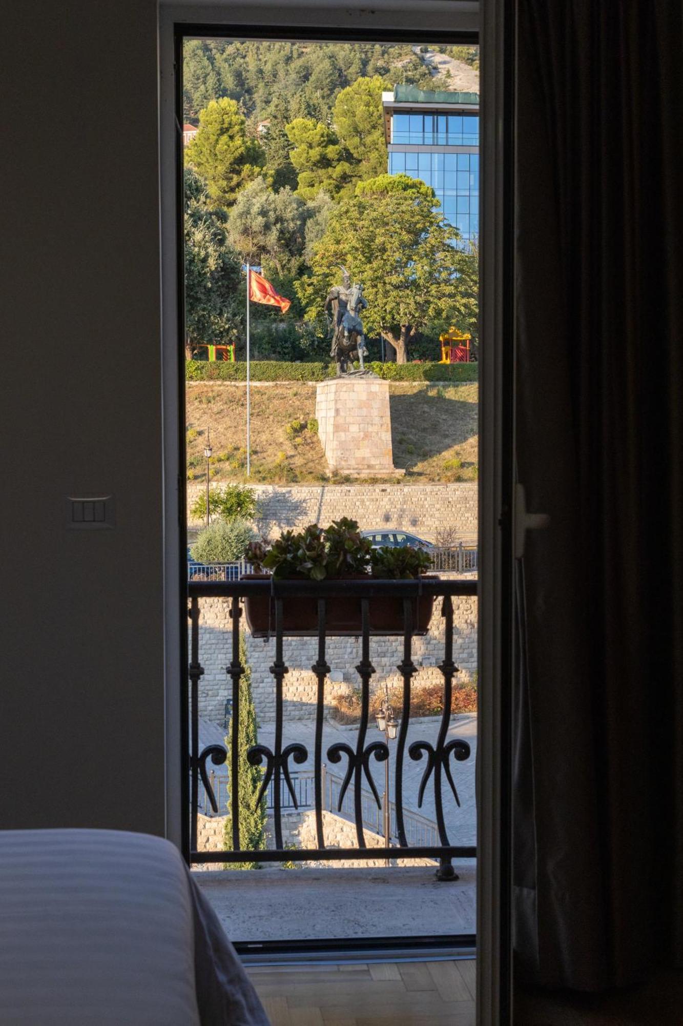 Mervin Hotel